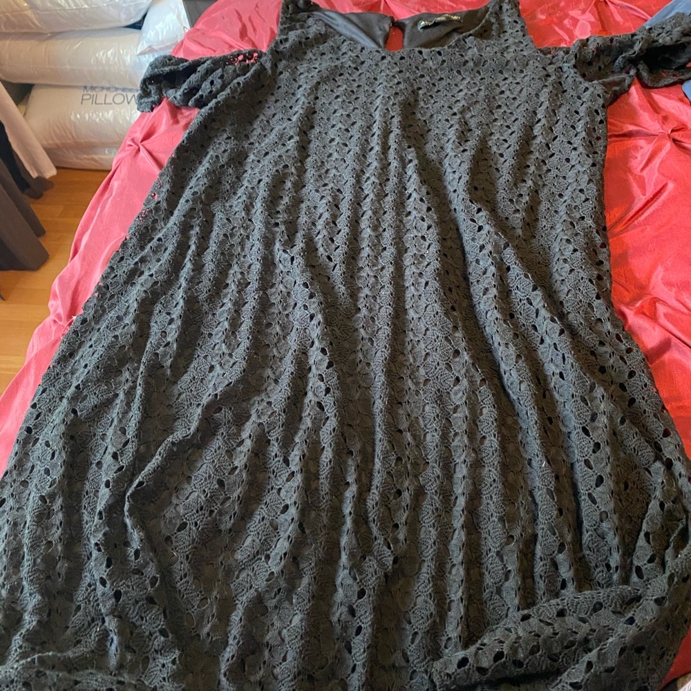 Dress - Picture 2 of 2
